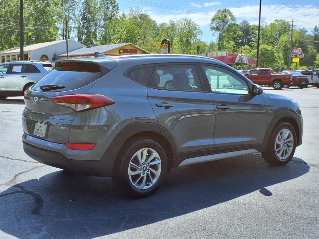 2018 Hyundai TUCSON SE