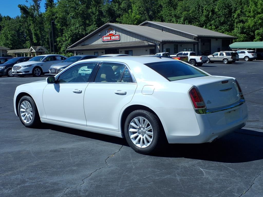 2013 Chrysler 300 Base