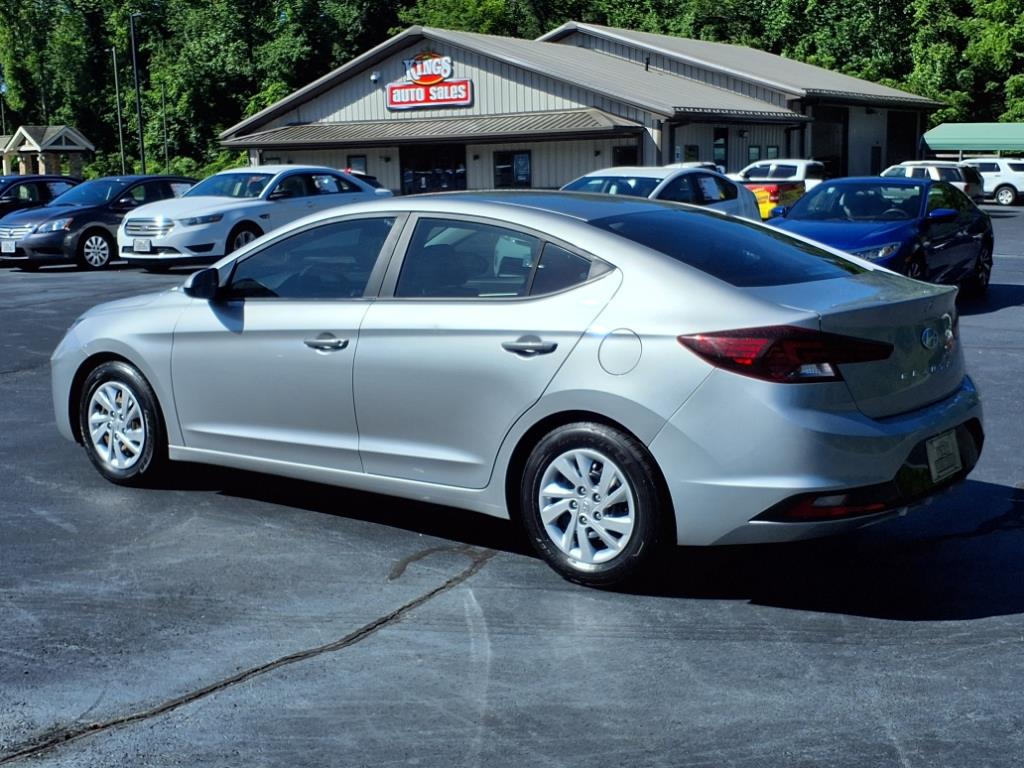 2020 Hyundai ELANTRA SE