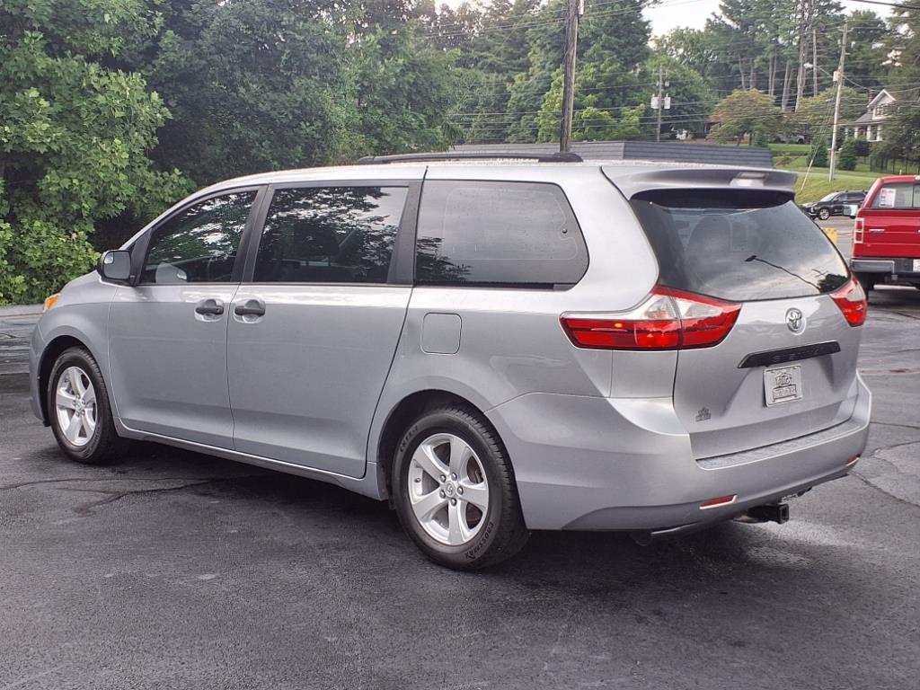 2015 Toyota Sienna L 7-Passenger