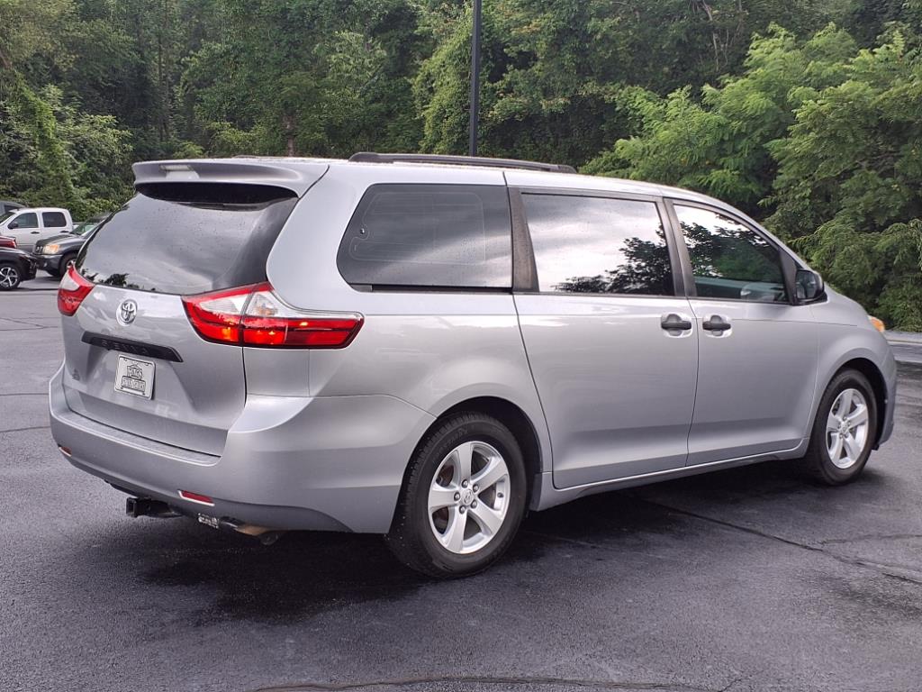 2015 Toyota Sienna L 7-Passenger