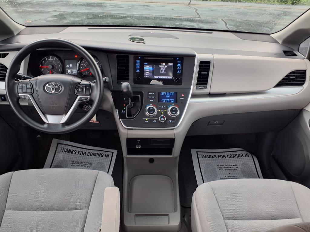 2015 Toyota Sienna L 7-Passenger