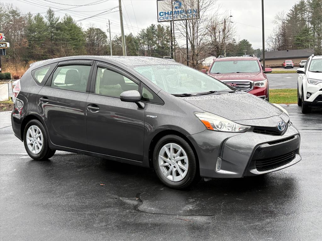2015 Toyota Prius v Two