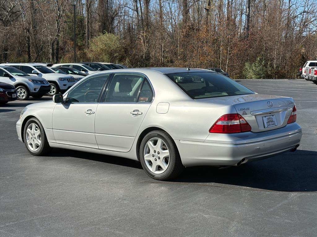2004 Lexus LS 430 Base