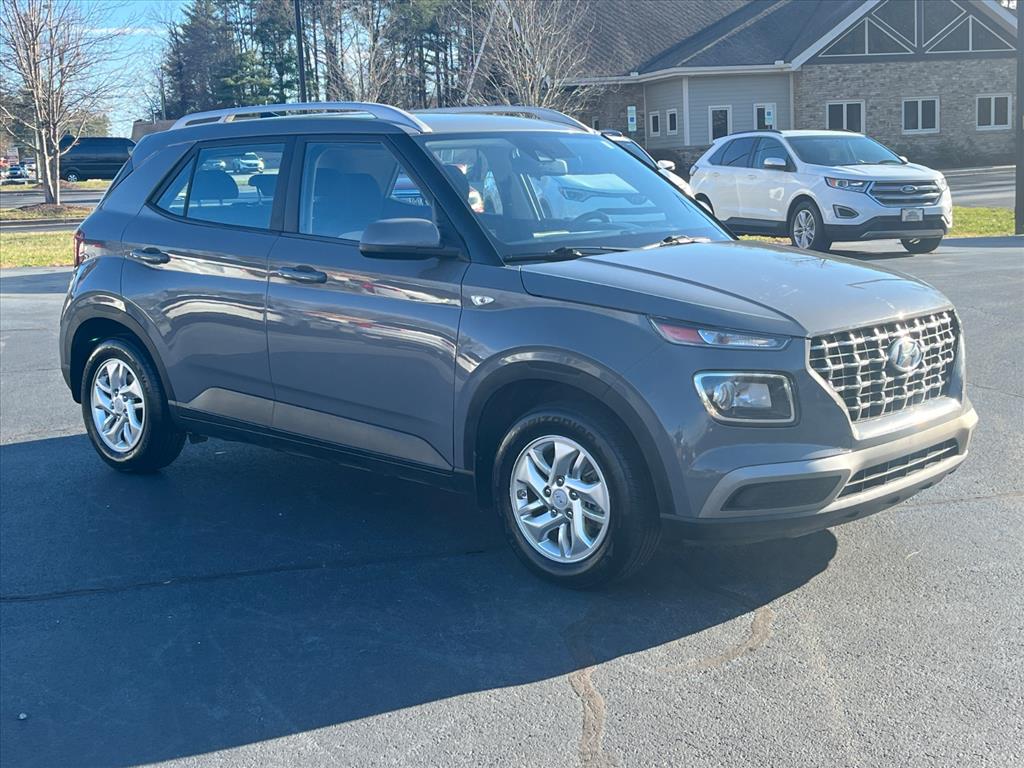 2020 Hyundai VENUE SEL