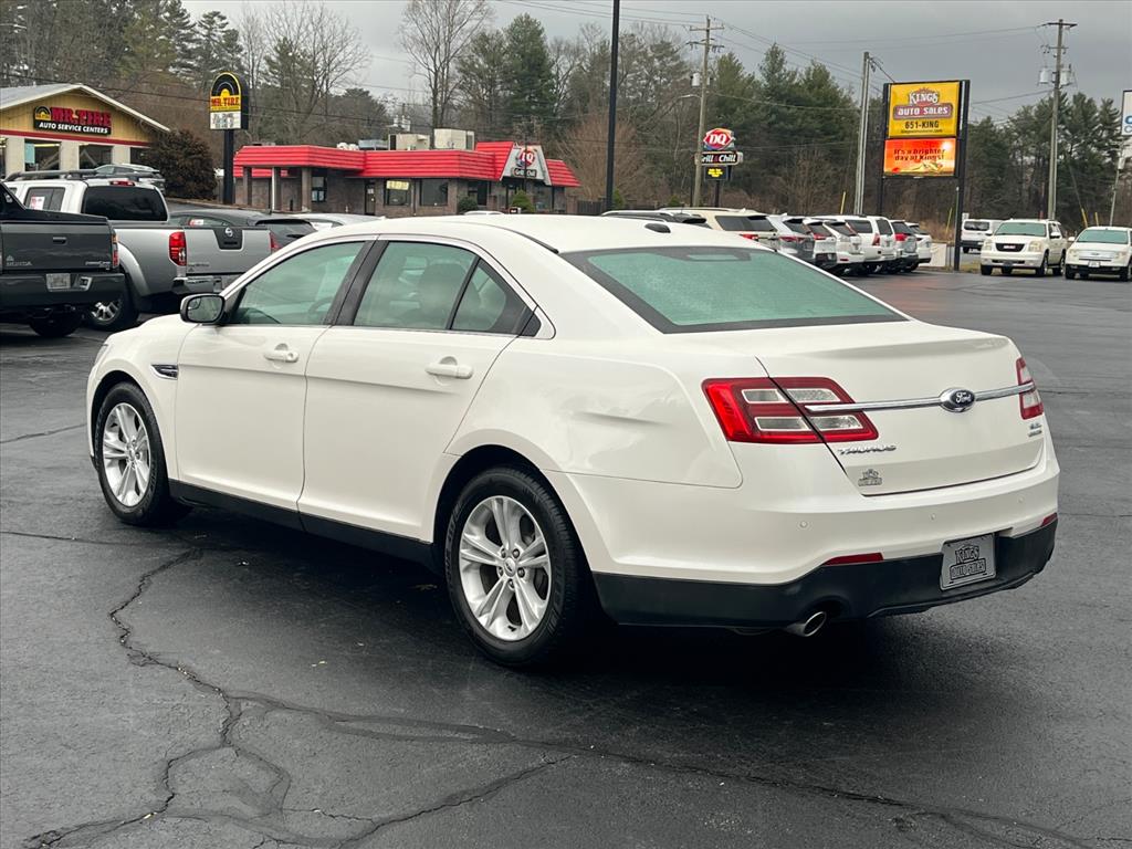 2015 Ford Taurus SEL