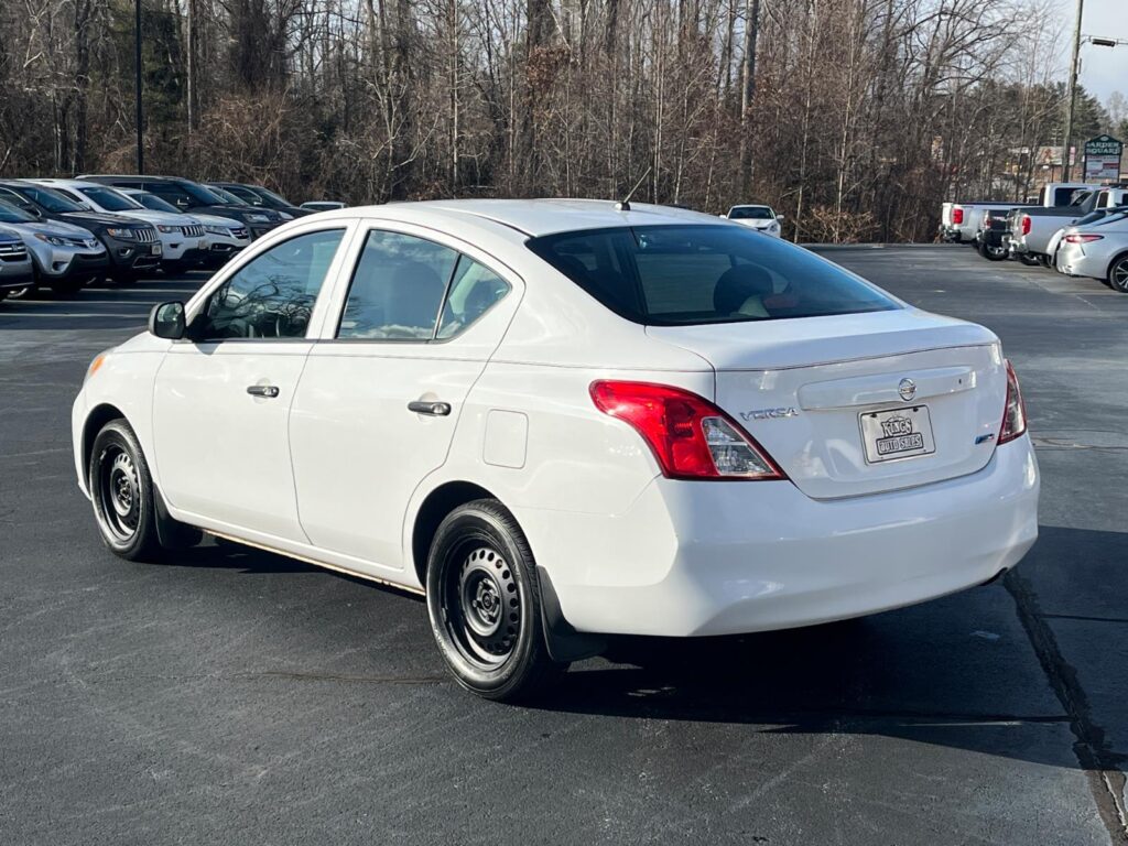 2012 Nissan Versa 1.6 S
