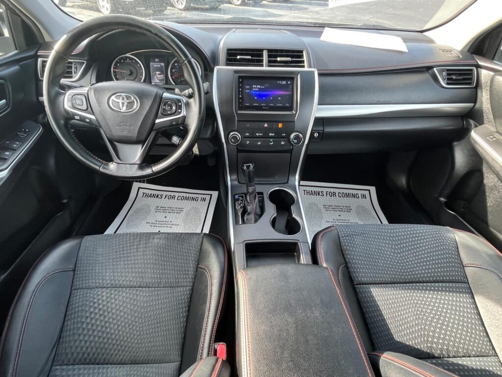 2015 Toyota Camry SE