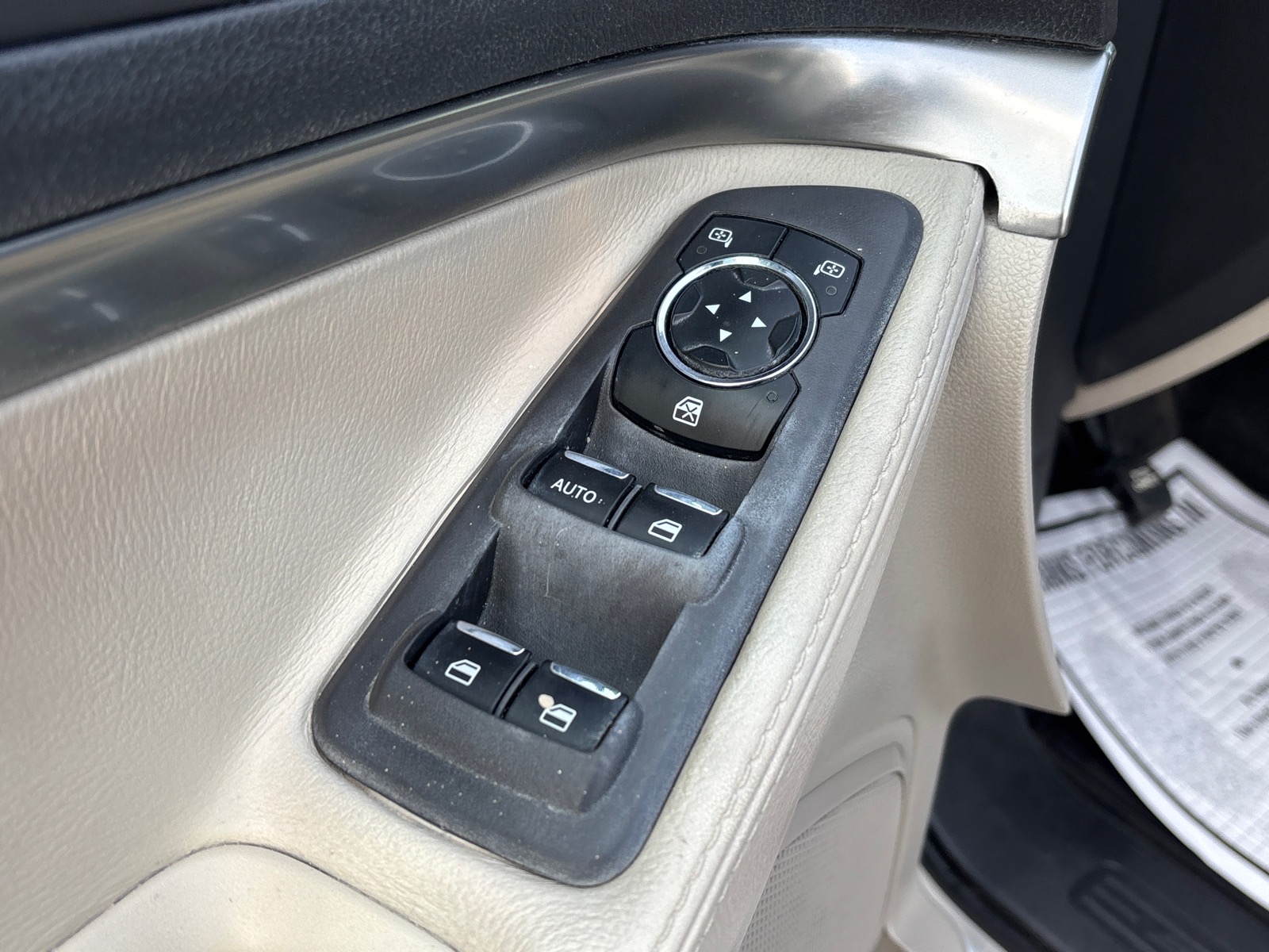 2012 Ford Explorer Base - Photo 17