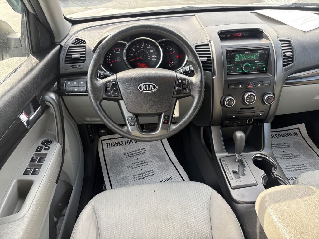 2012 Kia Sorento LX