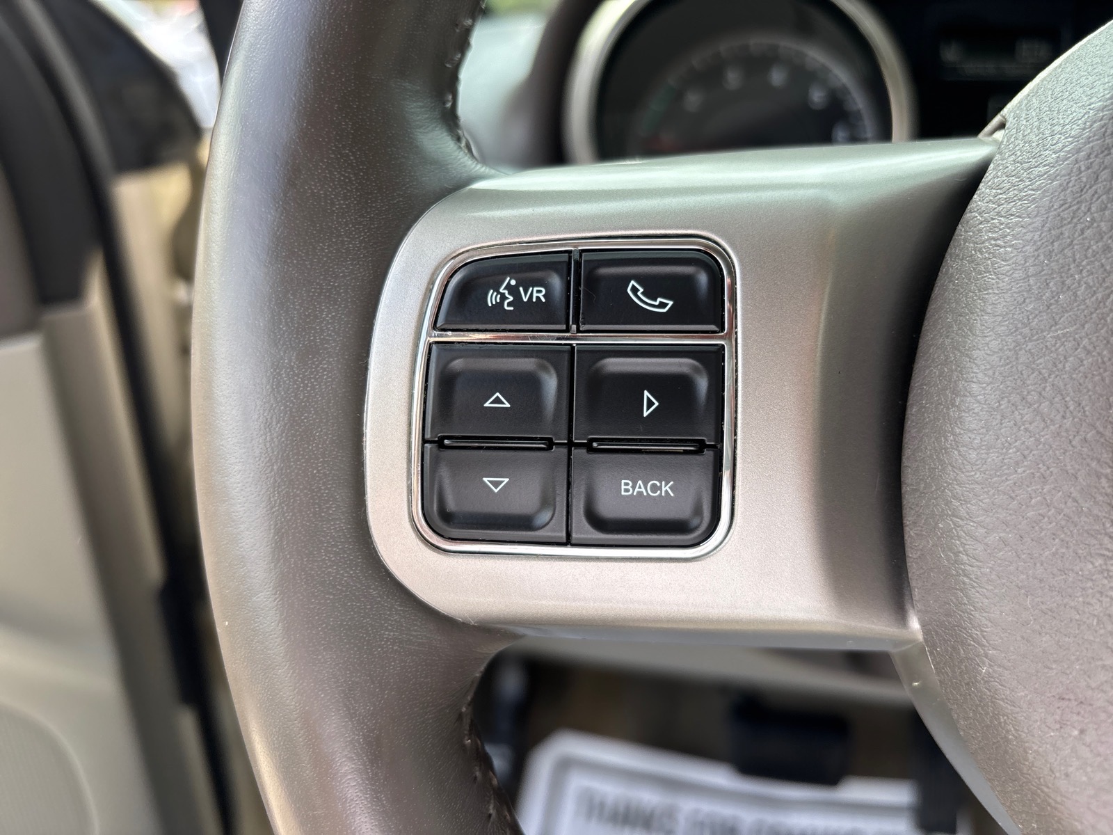 2012 Jeep Grand Cherokee Laredo - Photo 9