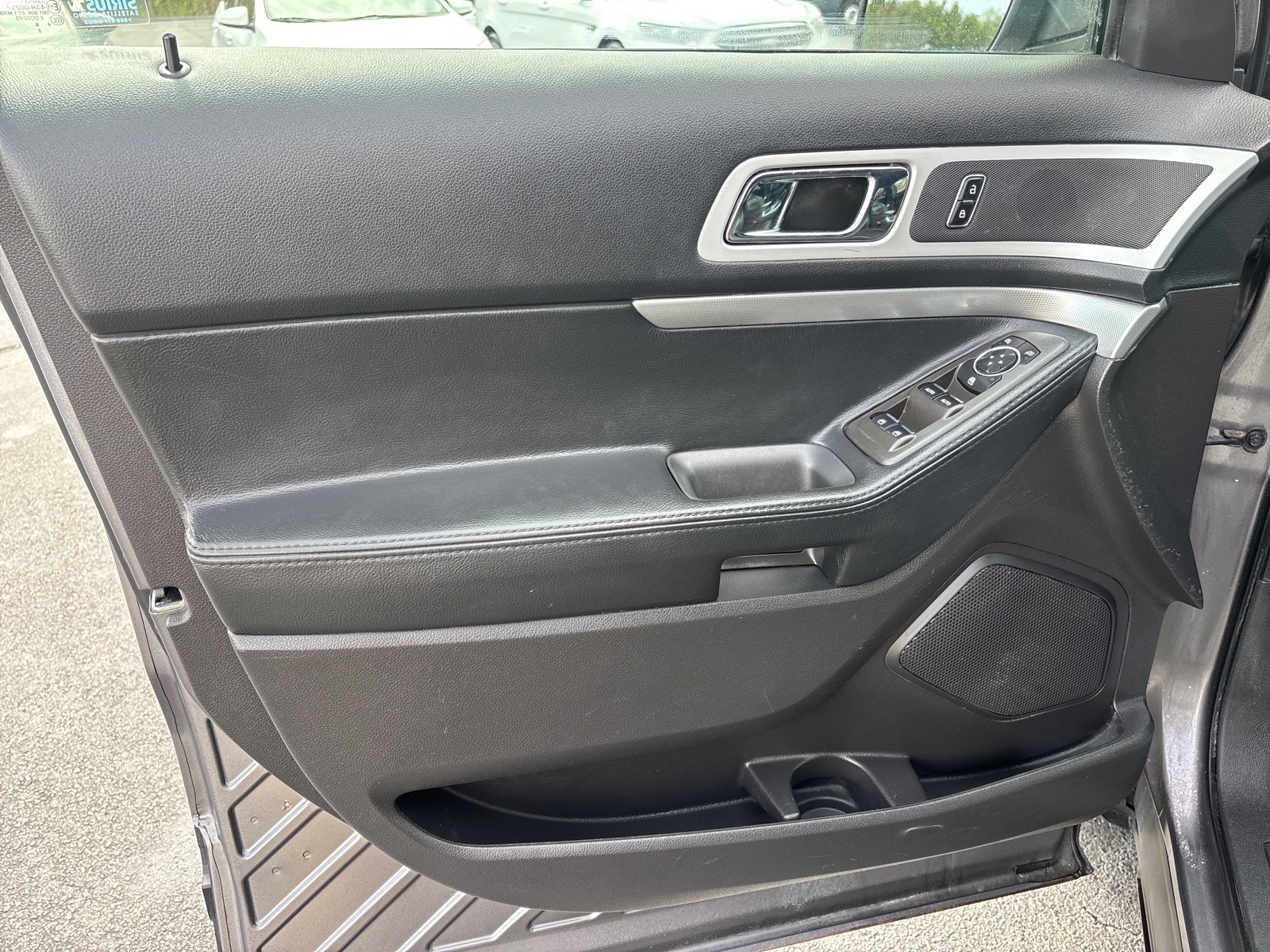 2014 Ford Explorer XLT - Photo 15