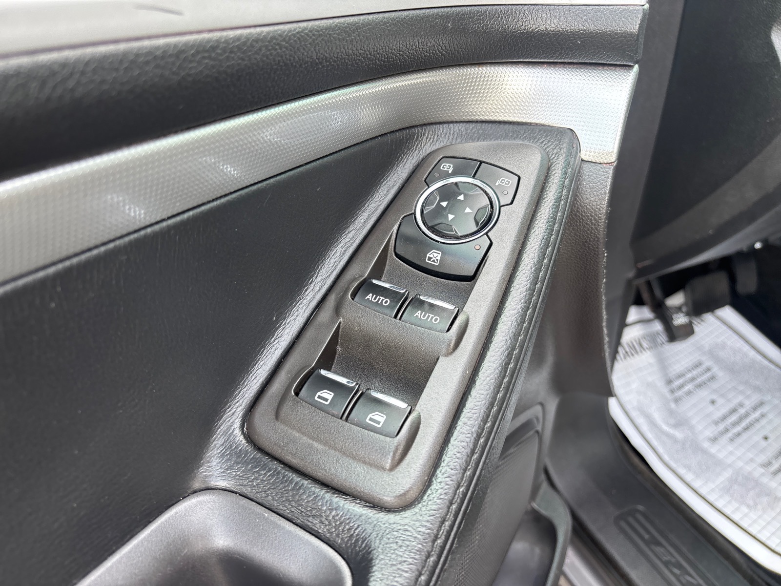 2014 Ford Explorer XLT - Photo 16