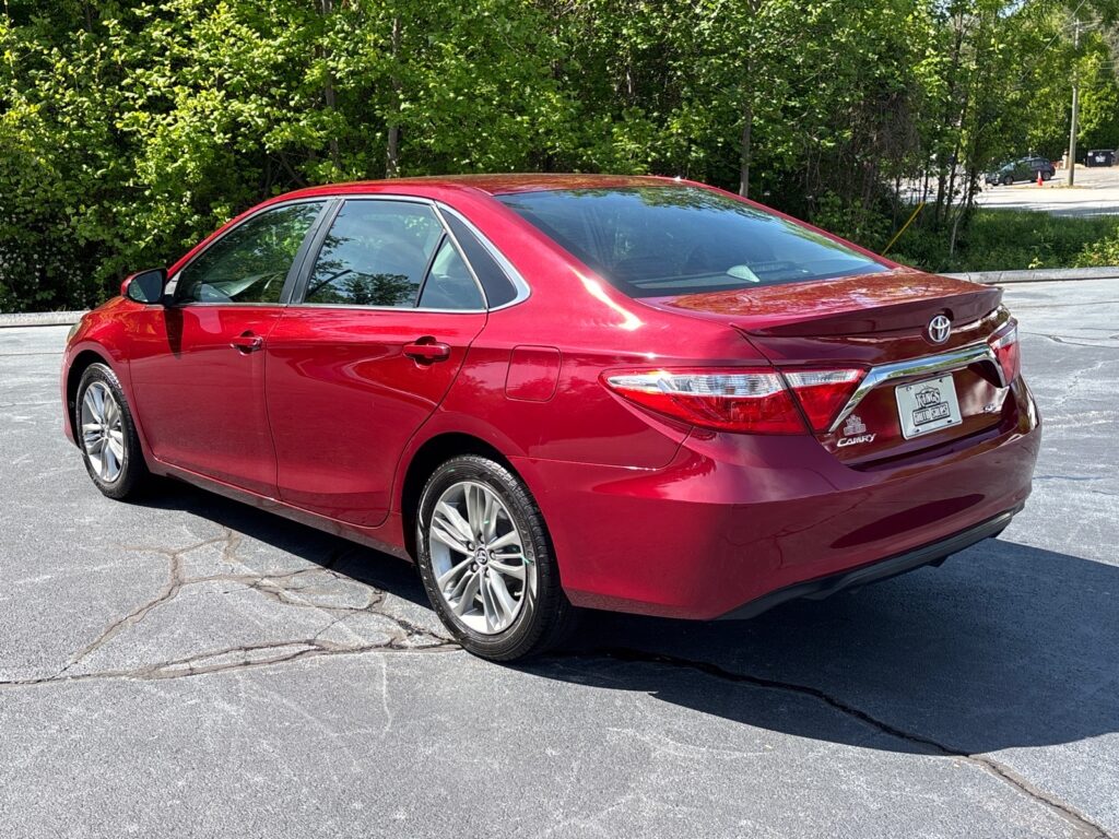 2016 Toyota Camry SE