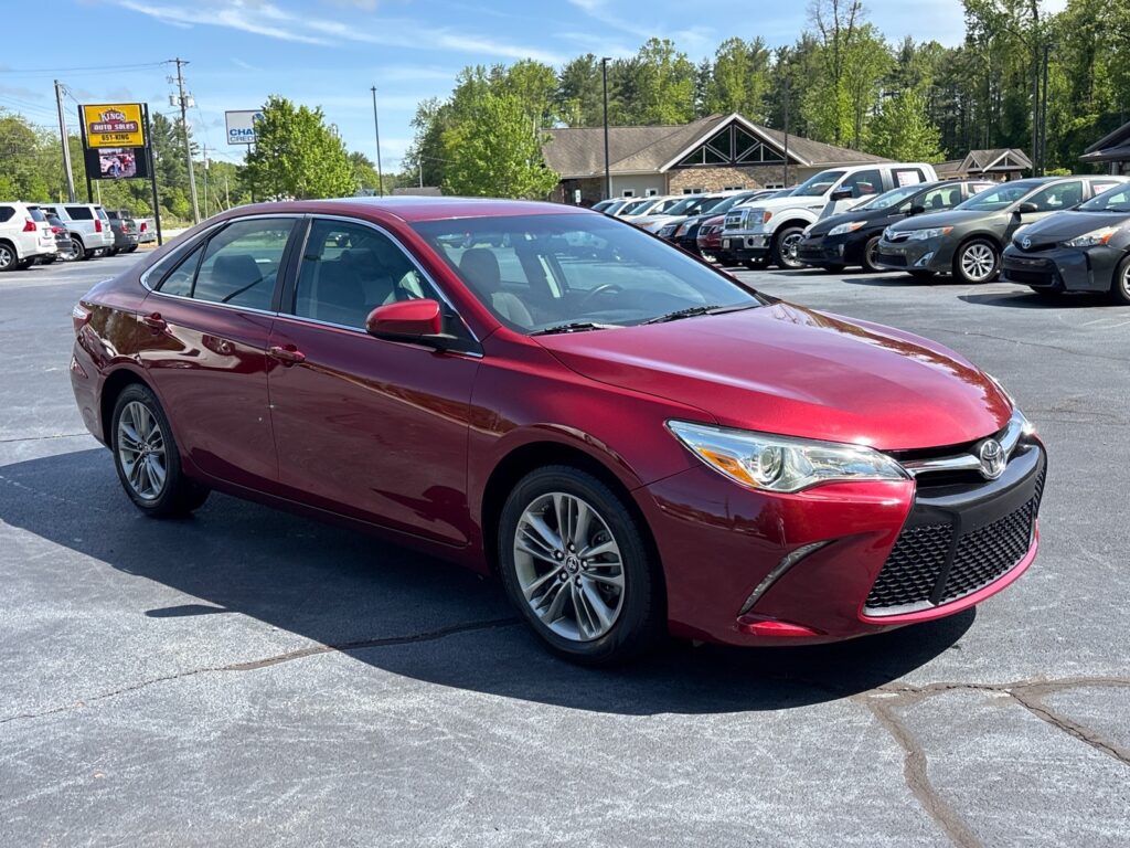 2016 Toyota Camry SE