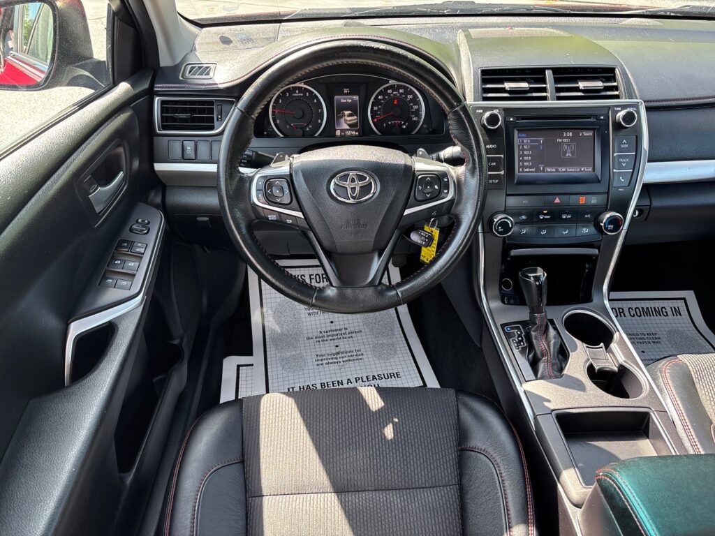 2016 Toyota Camry SE