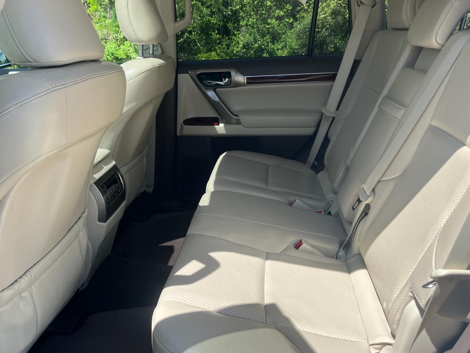 2013 Lexus GX Base - Photo 19