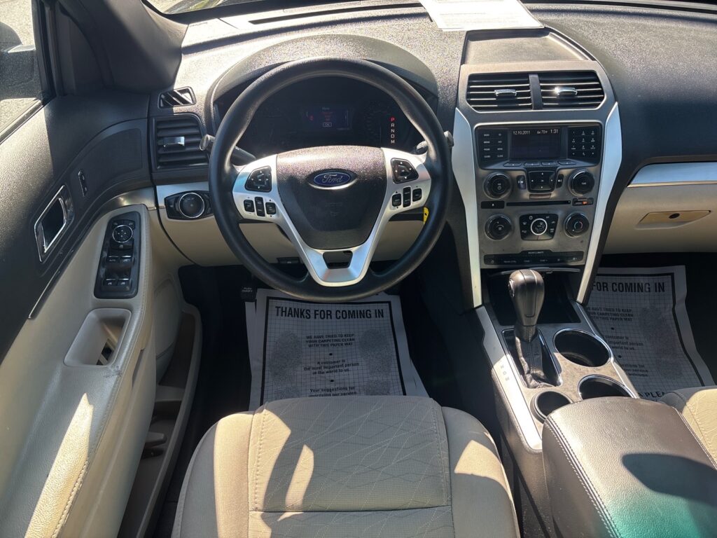 2013 Ford Explorer Base