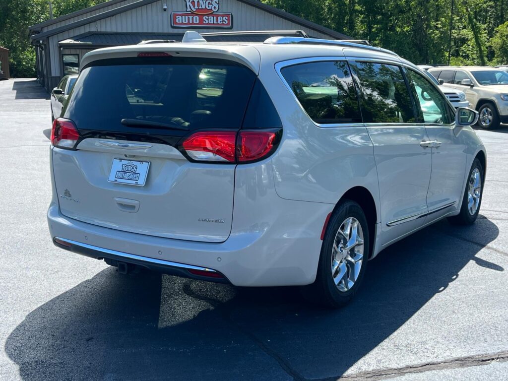 2017 Chrysler Pacifica Limited